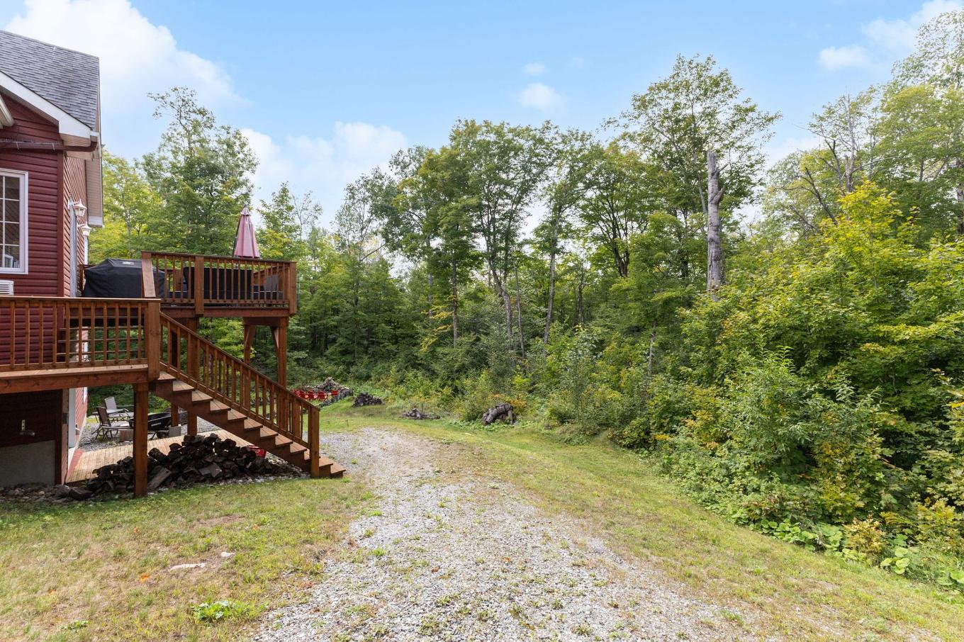 Backyard - 24 Ch. Scuvée, Val-Des-Monts, QC - Outdoor