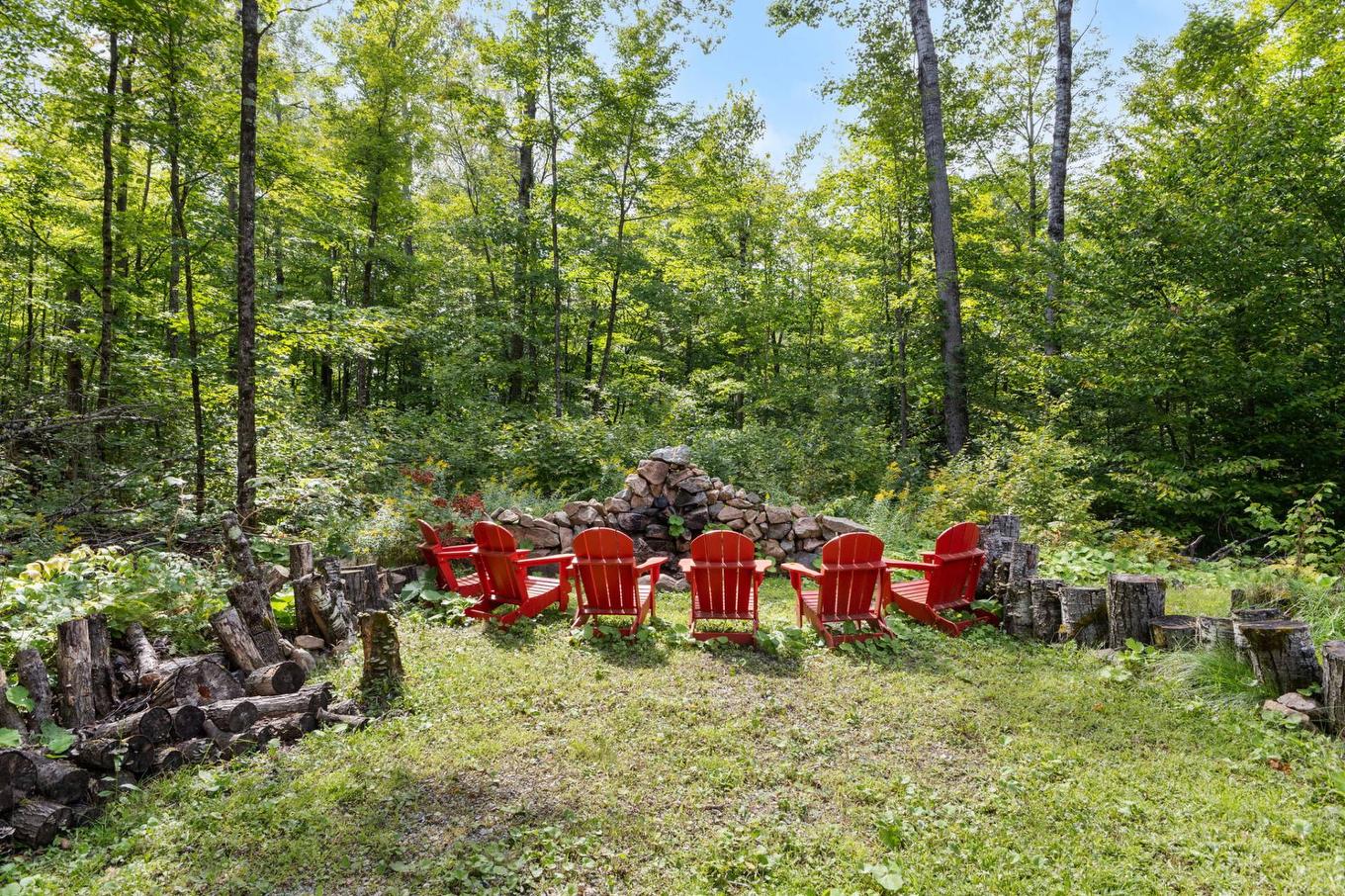 Backyard - 24 Ch. Scuvée, Val-Des-Monts, QC - Outdoor