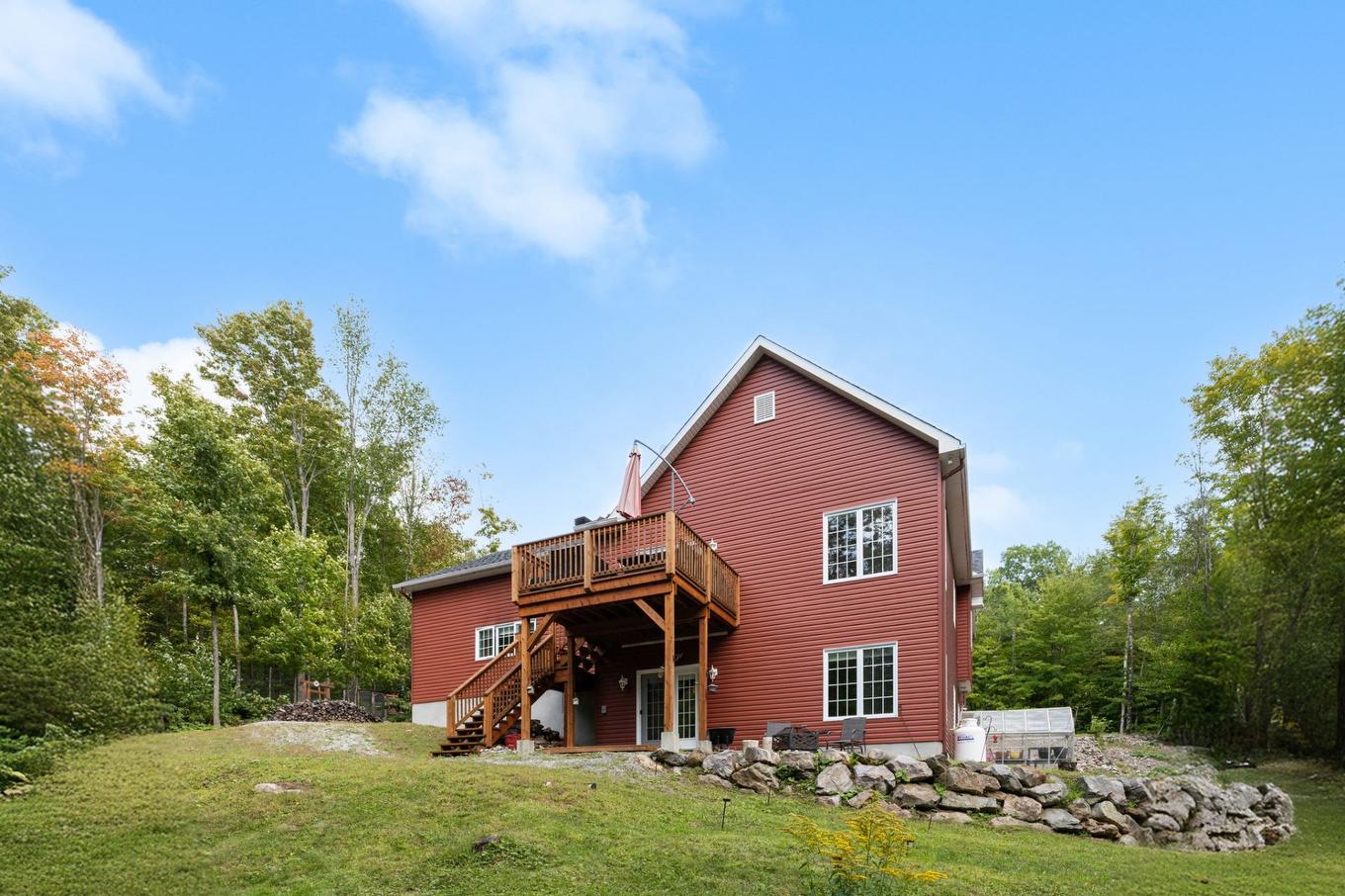 Back facade - 24 Ch. Scuvée, Val-Des-Monts, QC - Outdoor