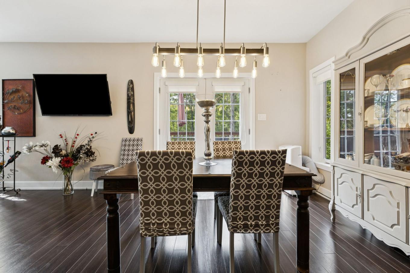Dining room - 24 Ch. Scuvée, Val-Des-Monts, QC - Indoor Photo Showing Dining Room