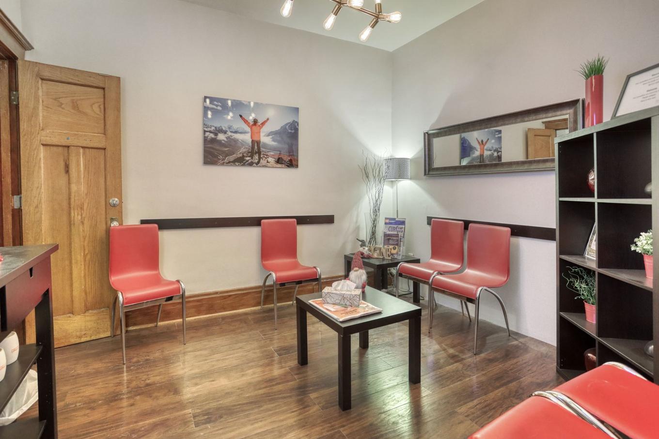 Room - 8329 Rue St-Denis, Montréal (Villeray/Saint-Michel/Parc-Extension), QC