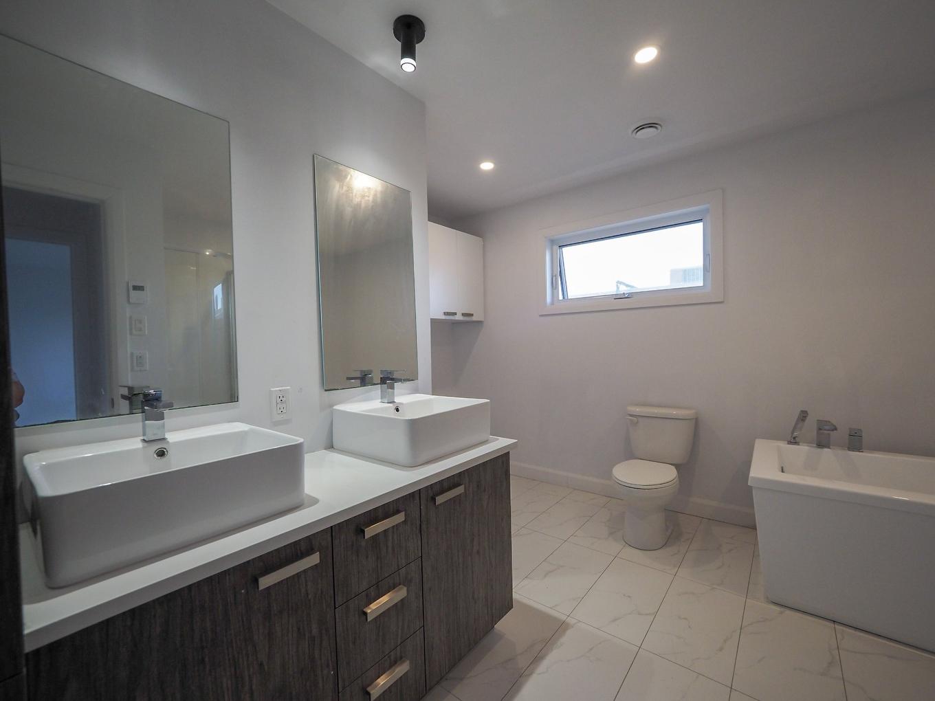 Dwelling - 22 Rue De Mère-Gamelin, Trois-Rivières, QC