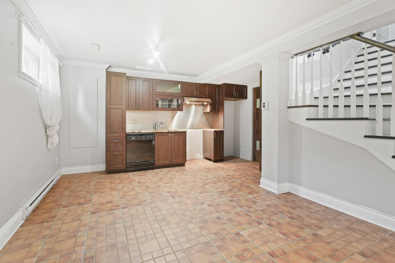 Salle familiale - 600 Rue Du Sentier-De-La-Forêt, Terrebonne (Terrebonne), QC - Indoor Photo Showing Kitchen