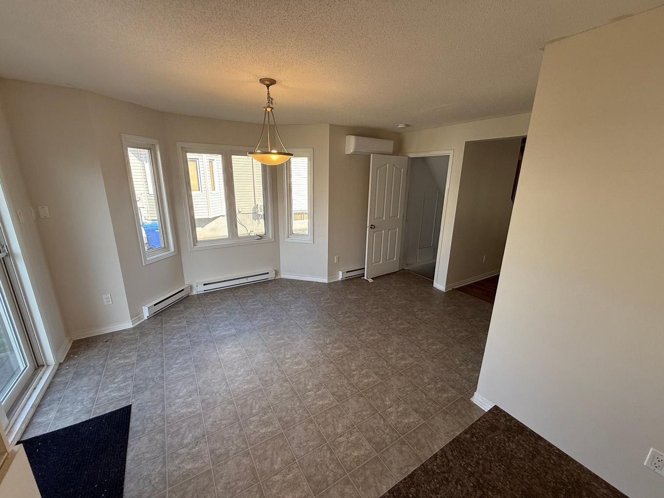 Salle à manger - 272 Rue Du Prado, Gatineau (Aylmer), QC - Indoor Photo Showing Other Room