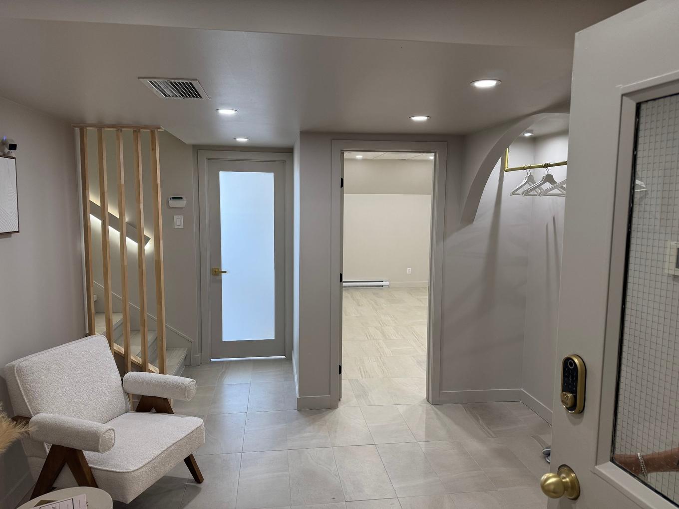 Bureau - 201-1821 Ch. Gascon, Terrebonne (Terrebonne), QC - Indoor Photo Showing Other Room