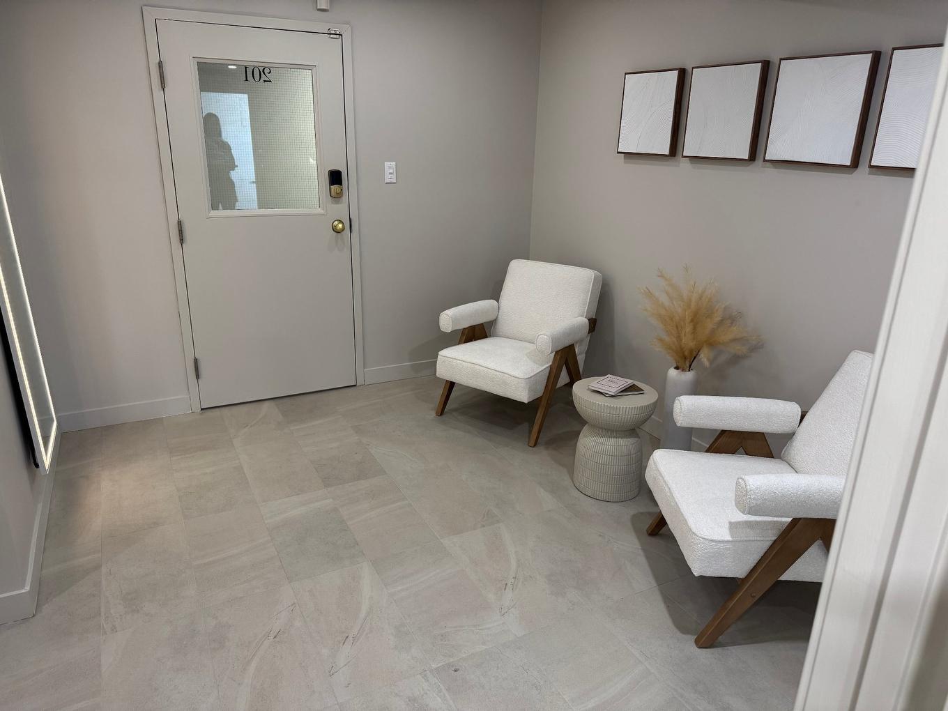 Bureau - 201-1821 Ch. Gascon, Terrebonne (Terrebonne), QC - Indoor Photo Showing Other Room