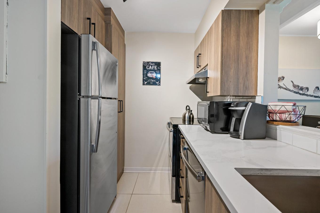 Kitchen - 420-231 Ch. De Lac-Tremblant-Nord, Mont-Tremblant, QC - Indoor Photo Showing Kitchen