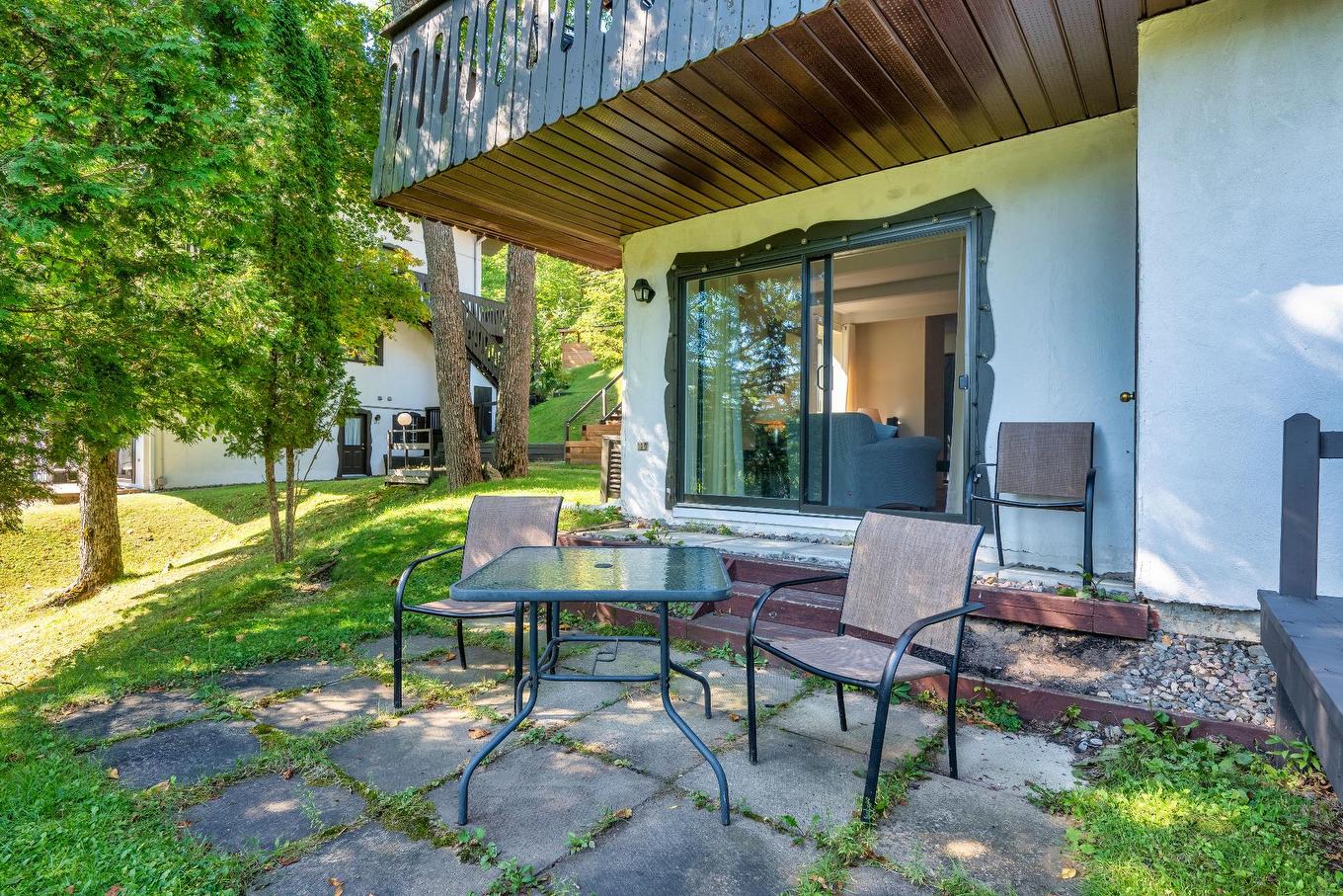 Patio - 420-231 Ch. De Lac-Tremblant-Nord, Mont-Tremblant, QC - Outdoor