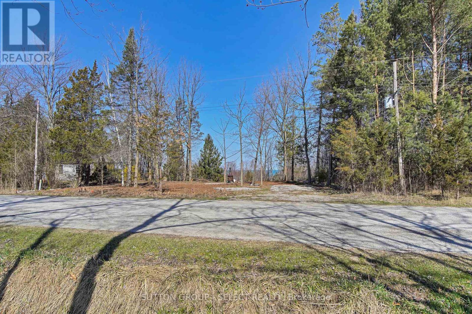 5 Huron View Avenue, Lambton Shores, ON