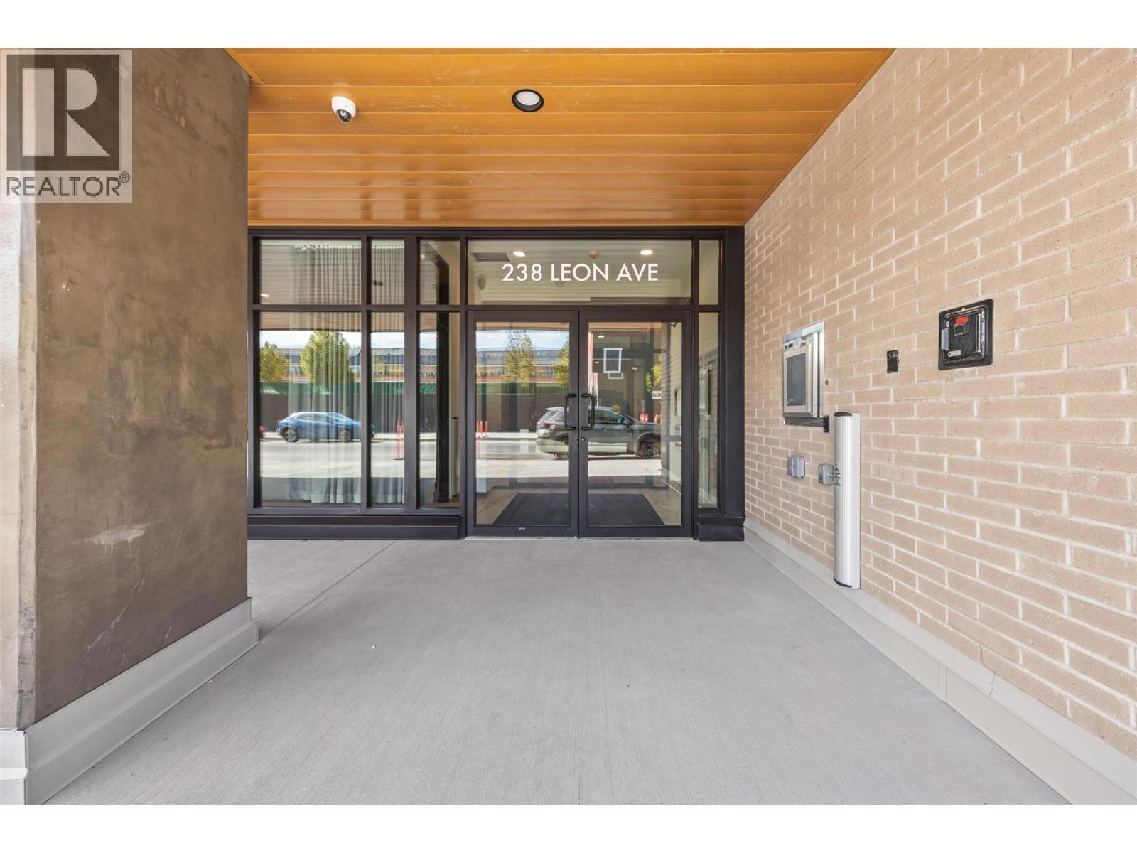 238 Leon Avenue Unit# 1503, Kelowna, BC - With Exterior