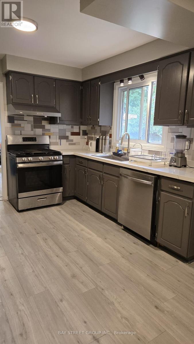 Kitchen - 49 Maplewood Drive, Amaranth, ON - Indoor Photo Showing Kitchen
