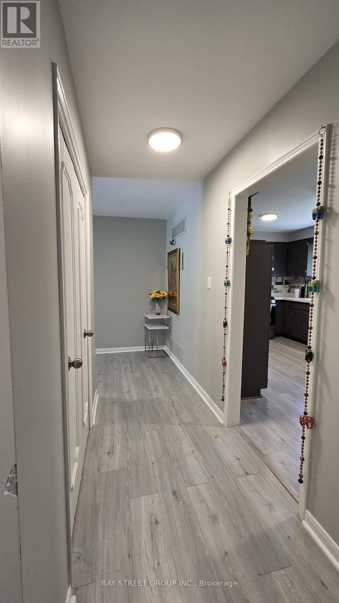 Lobby Area - 49 Maplewood Drive, Amaranth, ON - Indoor Photo Showing Other Room