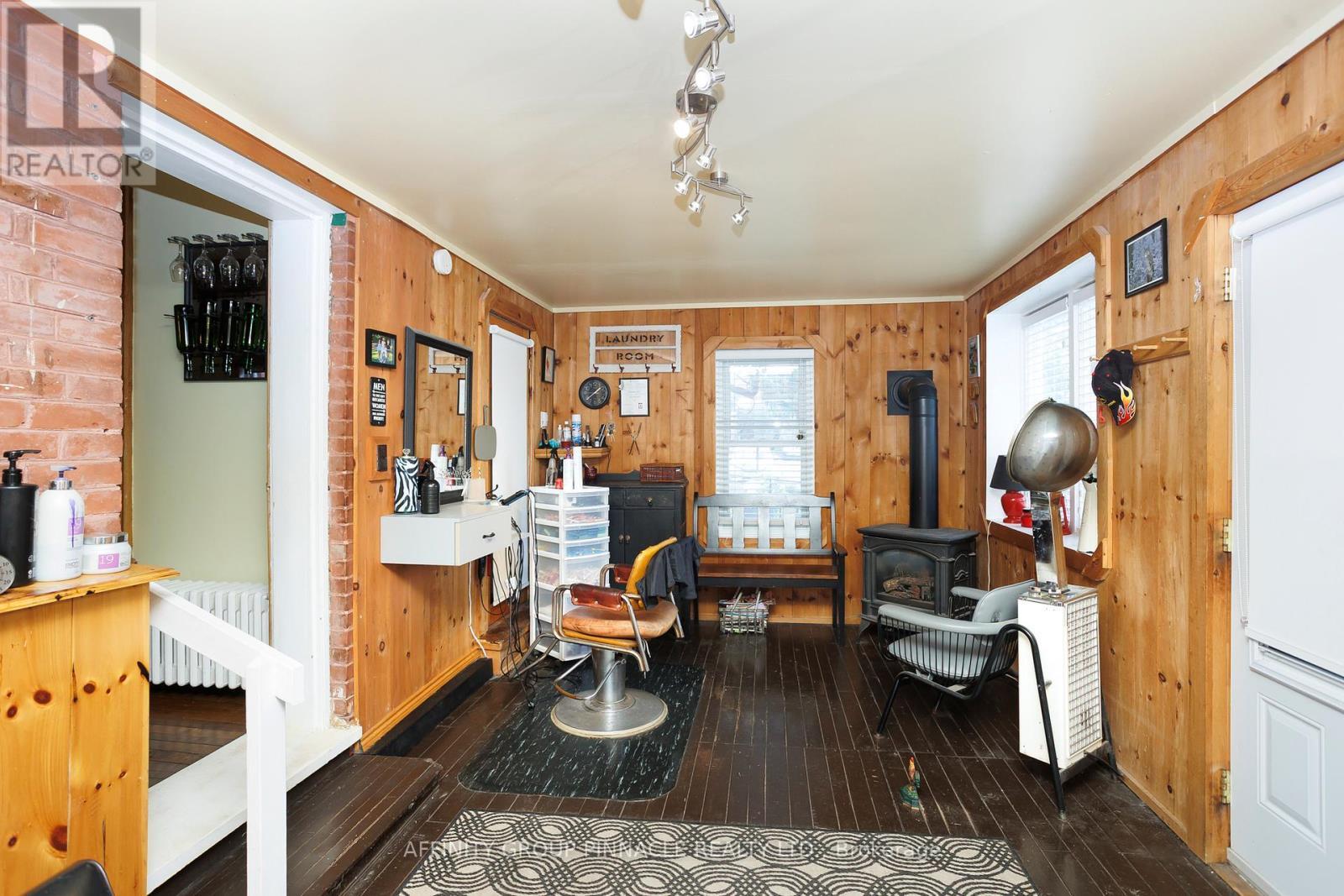 414 Osborne Street, Brock (Beaverton), ON - Indoor