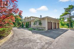 315 Stephanie Blve, Vaughn -