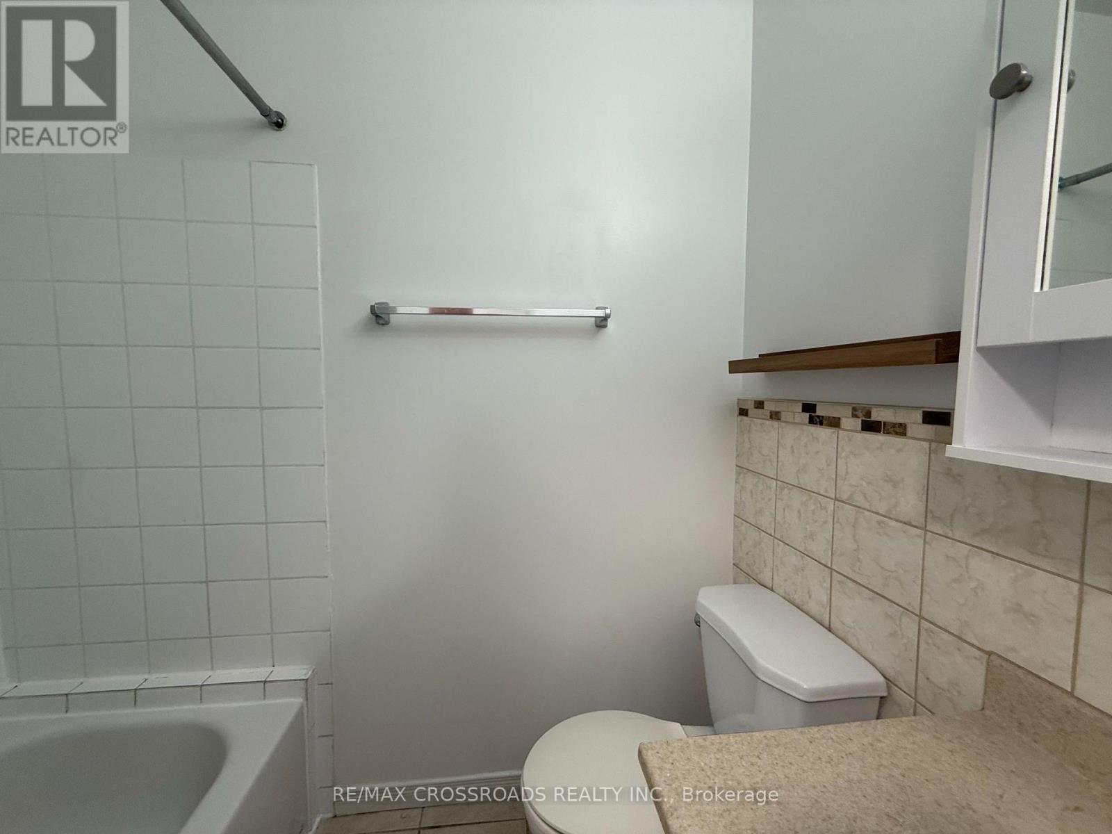 B1 - 1191 Ellesmere Road, Toronto, ON - Indoor Photo Showing Bathroom