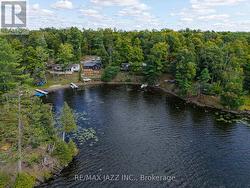 Protected sand base bay. Hears the Beach. -