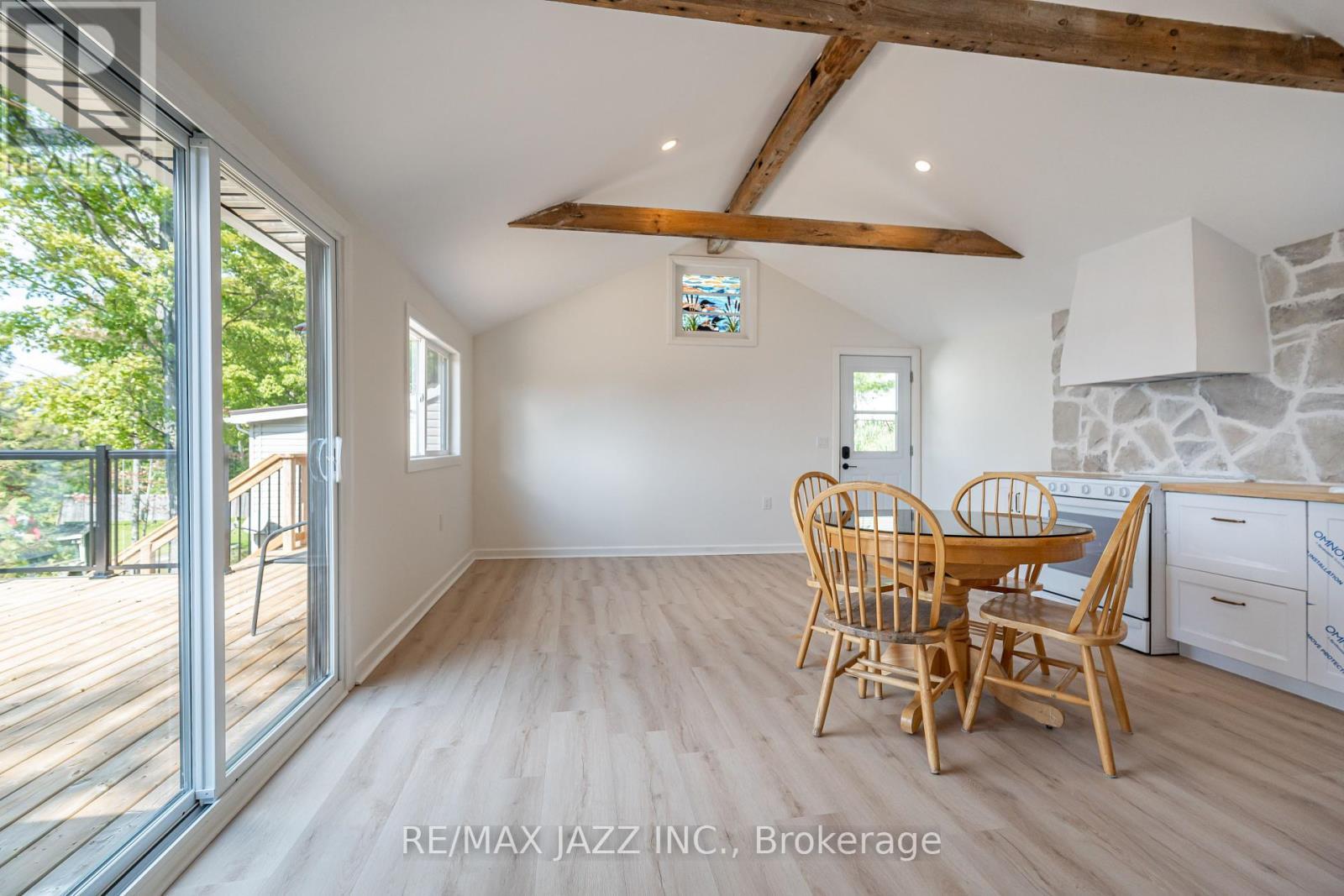 Rustic old beams. - 348 Fire Rte 54, Havelock-Belmont-Methuen (Belmont-Methuen), ON - Indoor Photo Showing Dining Room