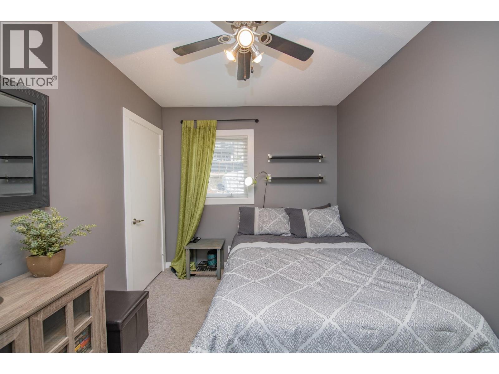 2506 Shuswap Avenue, Lumby, BC - Indoor Photo Showing Bedroom