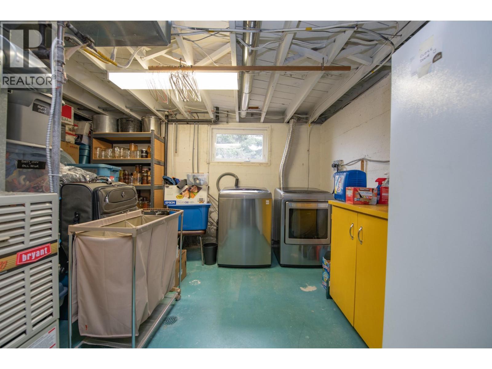 2506 Shuswap Avenue, Lumby, BC - Indoor