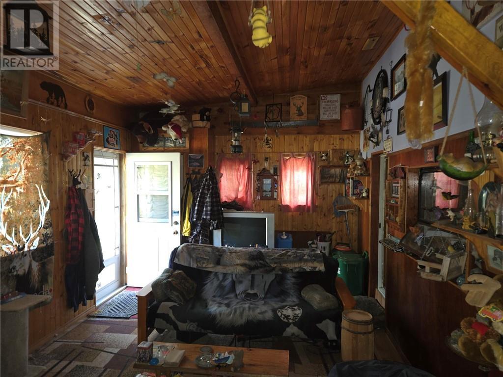 Pcl 18047A Hwy 607, Alban, ON - Indoor