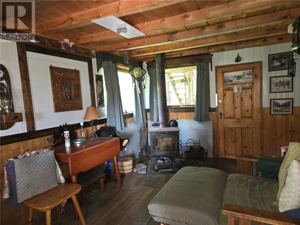 Pcl 18047A Hwy 607, Alban, ON - Indoor