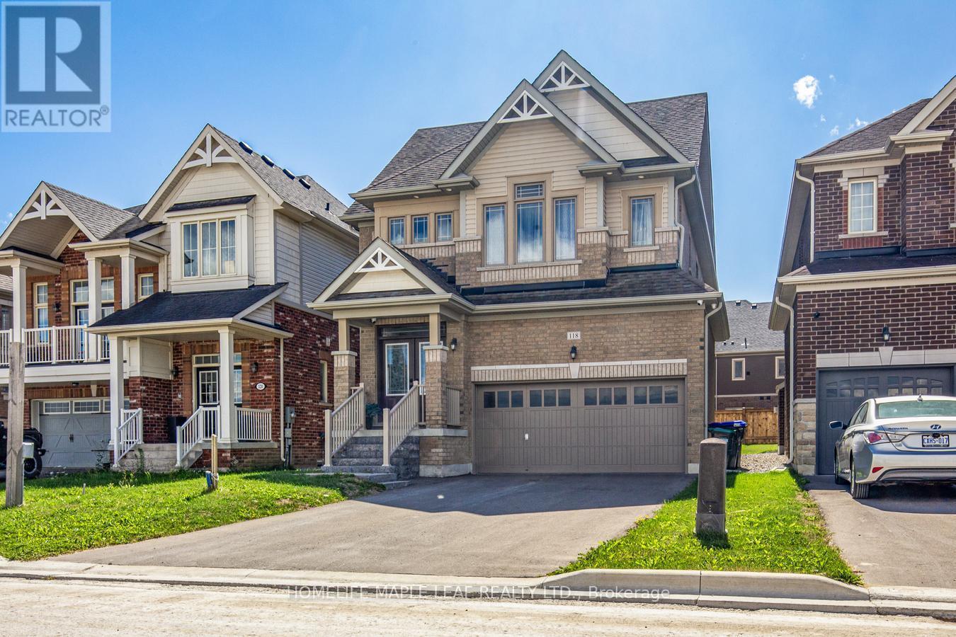 118 Lorne Thomas Place, New Tecumseth, ON - Outdoor With Facade