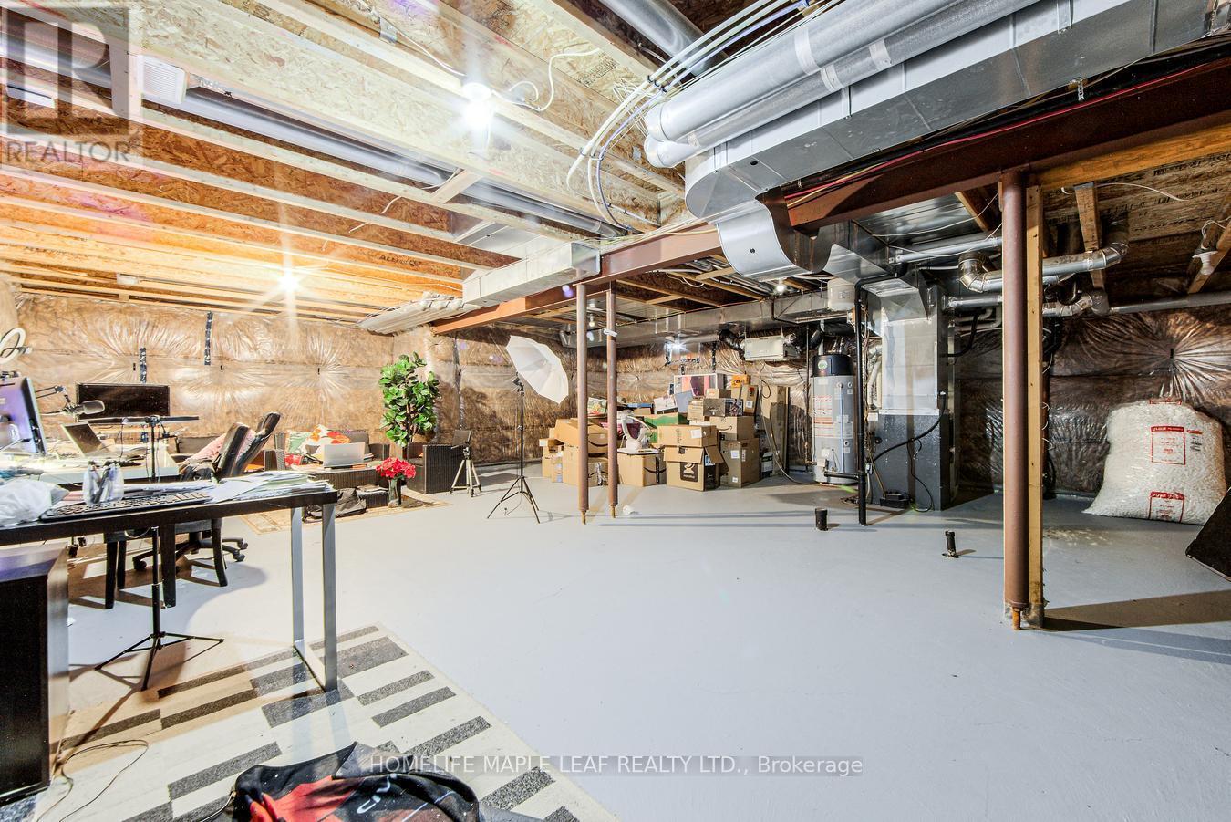 118 Lorne Thomas Place, New Tecumseth, ON - Indoor Photo Showing Basement