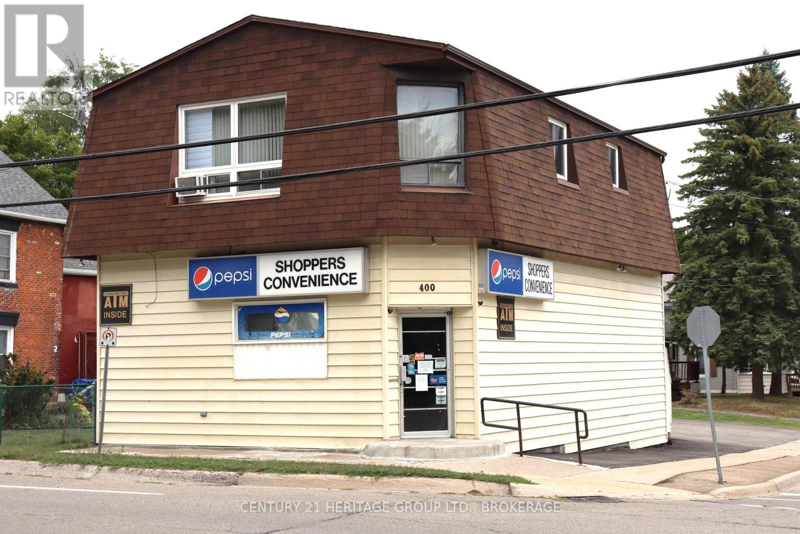 400 King Street W, Gananoque, ON - Outdoor With Exterior