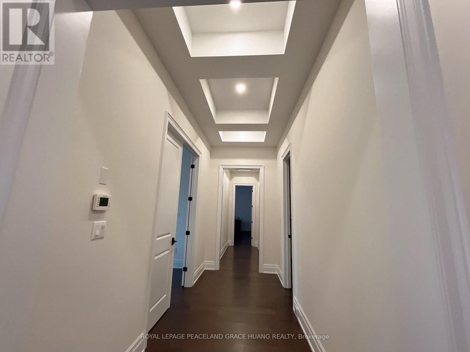 31 Lake Marie Trail, King, ON - Indoor Photo Showing Other Room