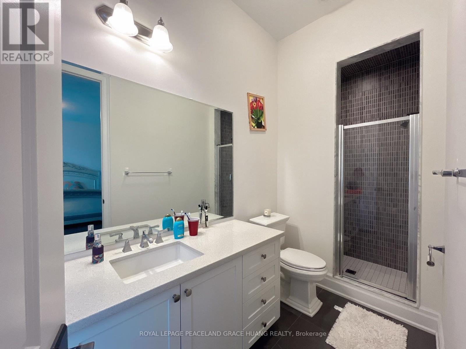 31 Lake Marie Trail, King, ON - Indoor Photo Showing Bathroom