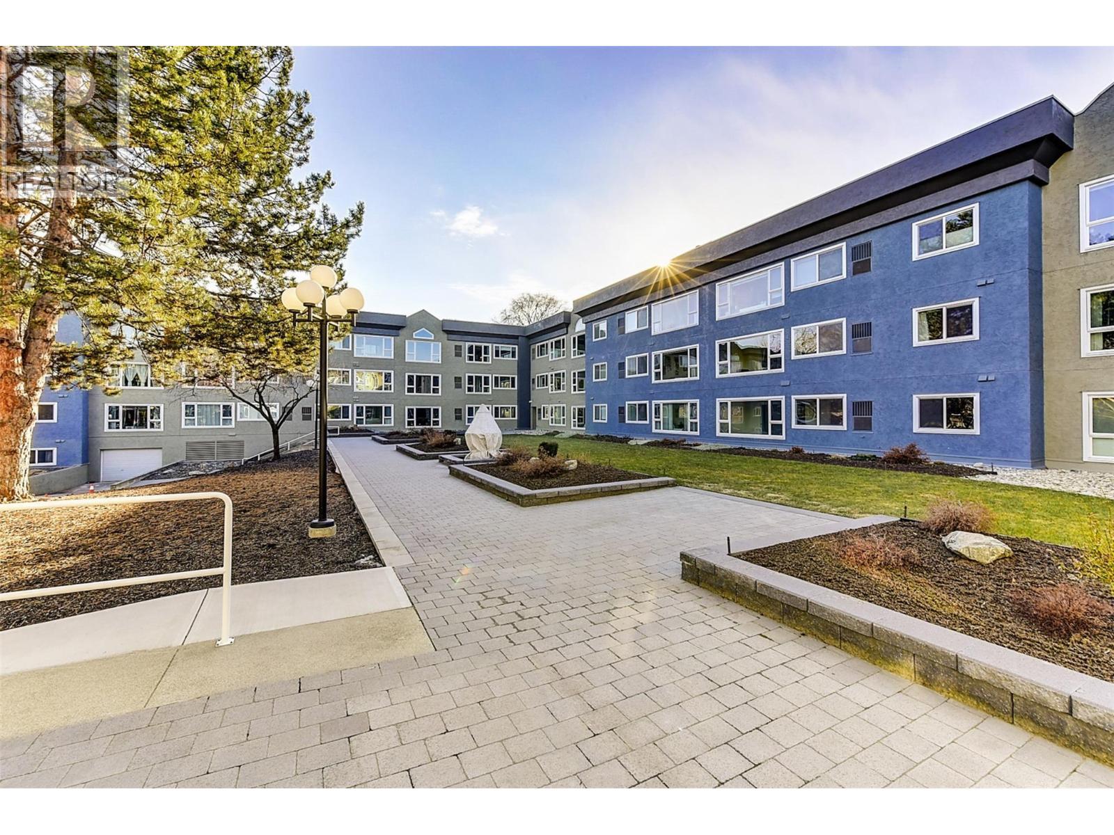 1045 Sutherland Avenue Unit# 152, Kelowna, BC - Outdoor