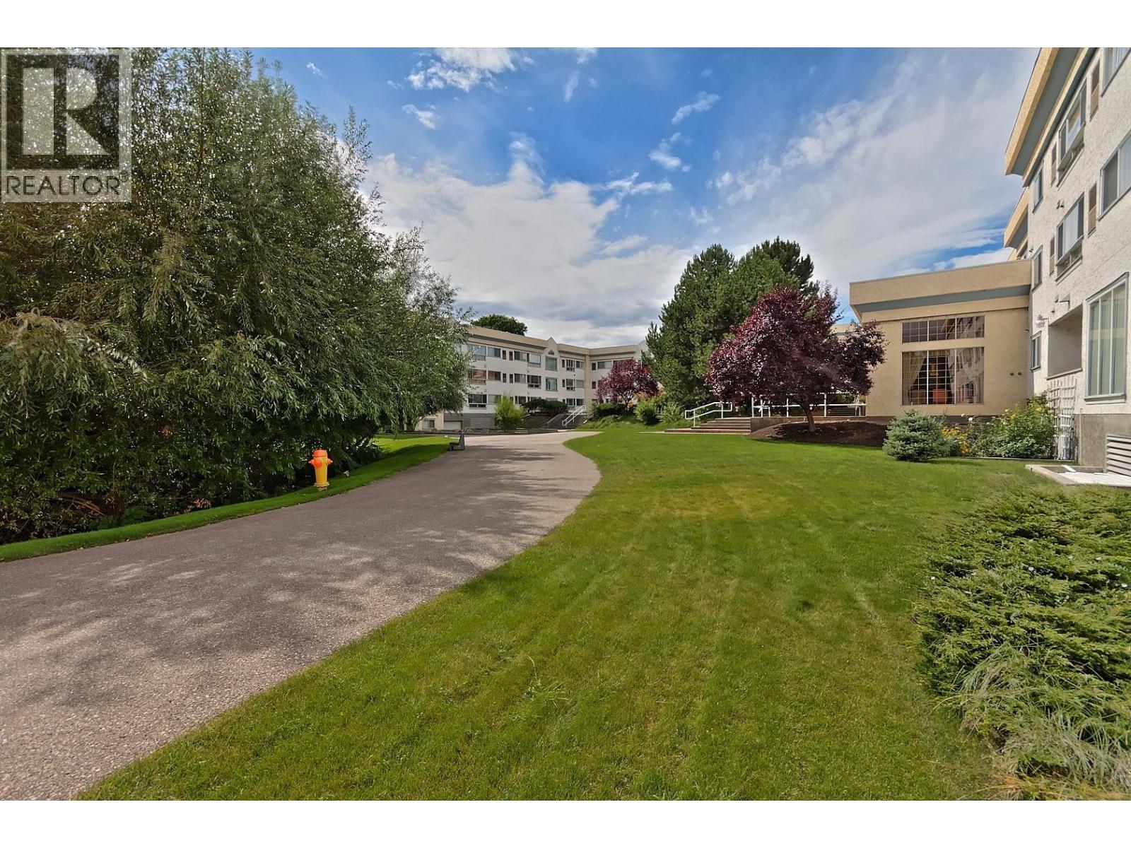 1045 Sutherland Avenue Unit# 152, Kelowna, BC - Outdoor