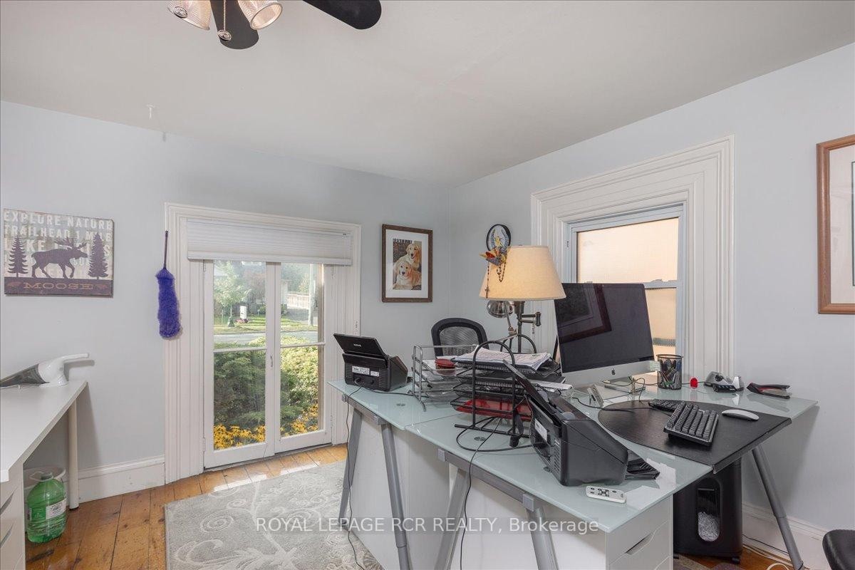 50 Wellington Street E, Aurora, ON