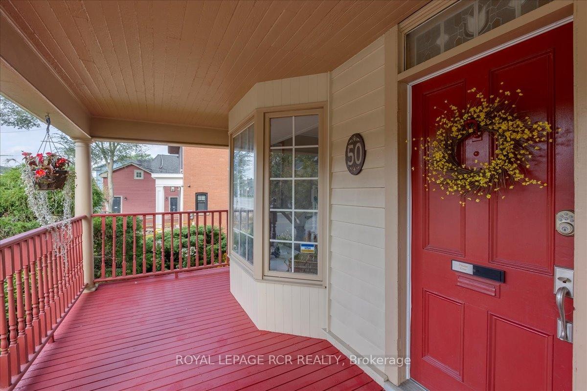 50 Wellington Street E, Aurora, ON