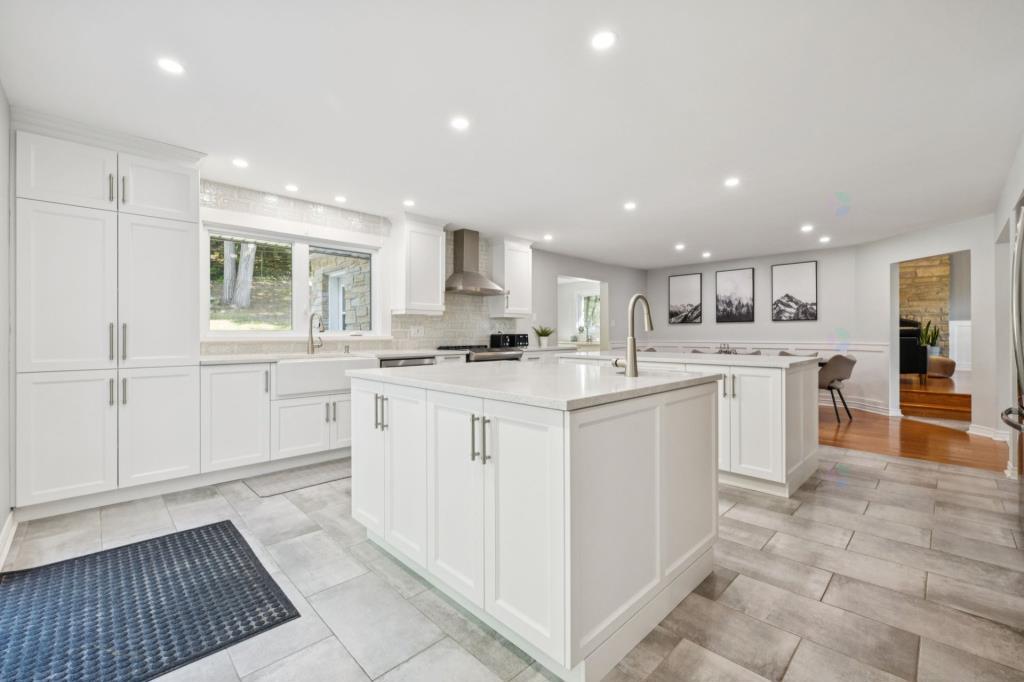 - 12 Rue De Castillou, Gatineau (Gatineau), QC - Indoor Photo Showing Kitchen