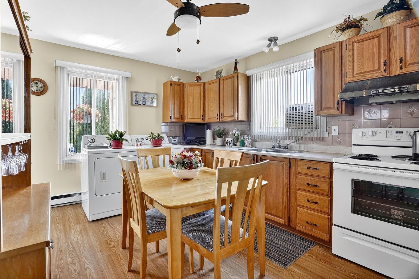 Cuisine - 480 - 482 Rue Trudeau, Montréal (Lasalle), QC - Indoor