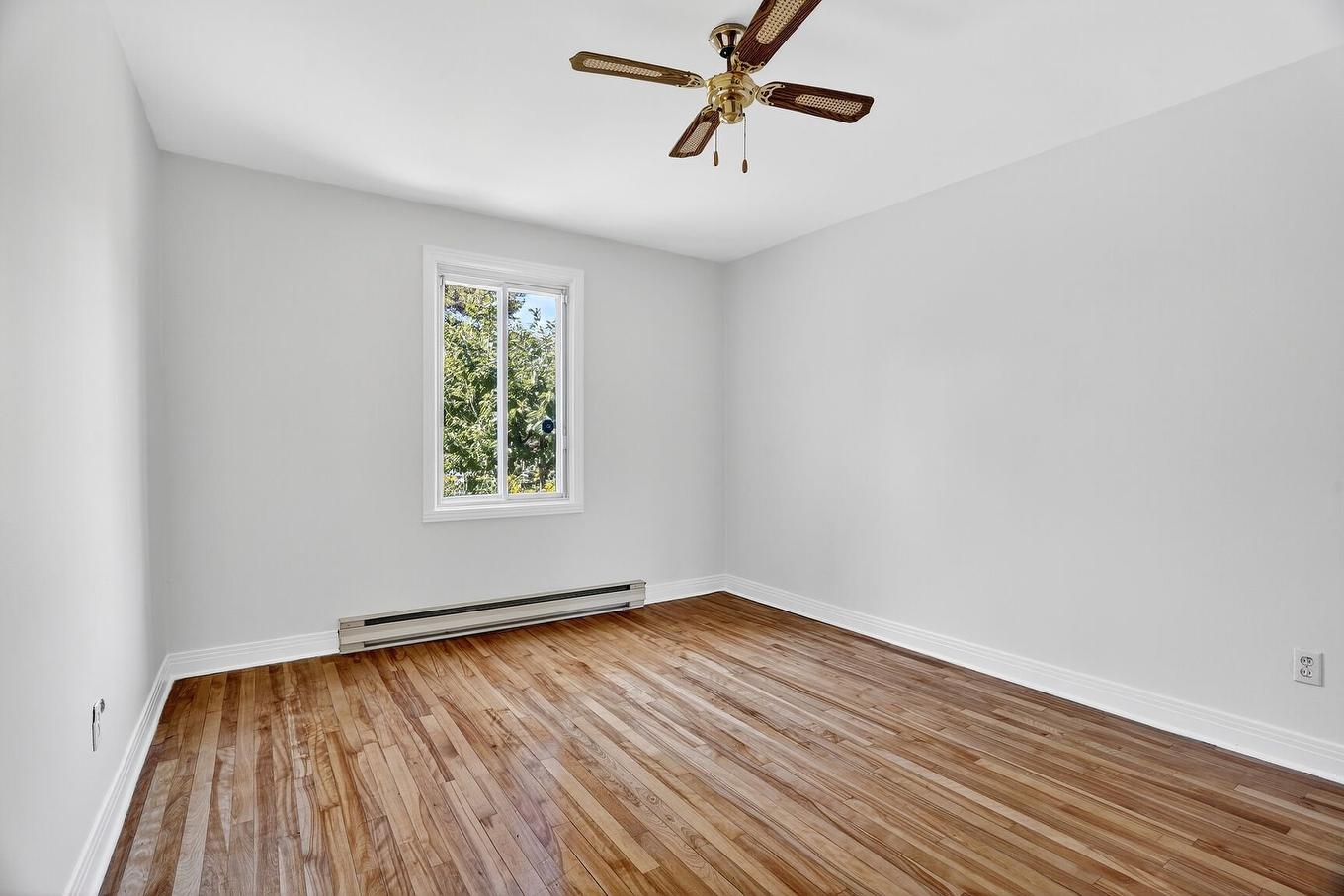 Chambre à coucher - 480 - 482 Rue Trudeau, Montréal (Lasalle), QC - Indoor Photo Showing Other Room