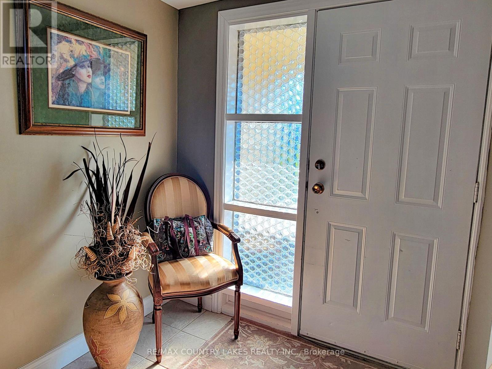 11 - 4 Paradise Boulevard, Ramara, ON - Indoor Photo Showing Other Room