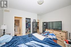 Primary BR with 3 PC ensuite bath & w/in closet -