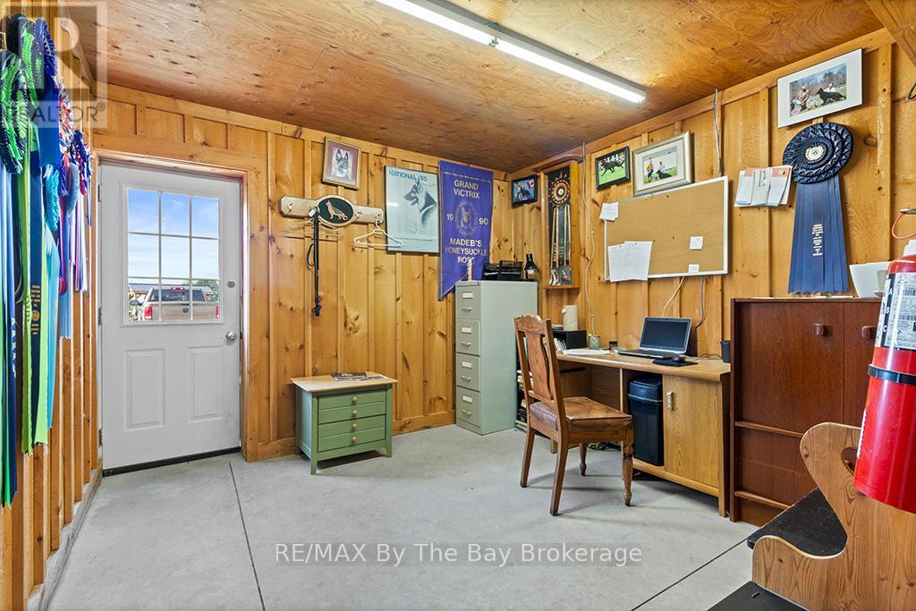 828482 Mulmur Nottawasaga Townline, Mulmur, ON