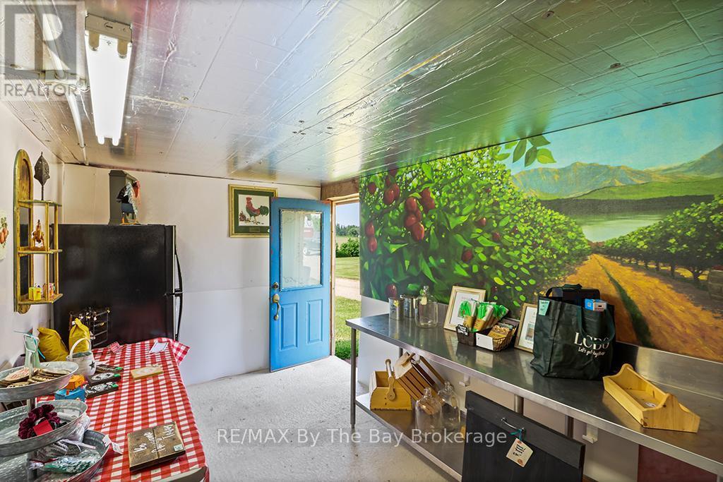 828482 Mulmur Nottawasaga Townline, Mulmur, ON