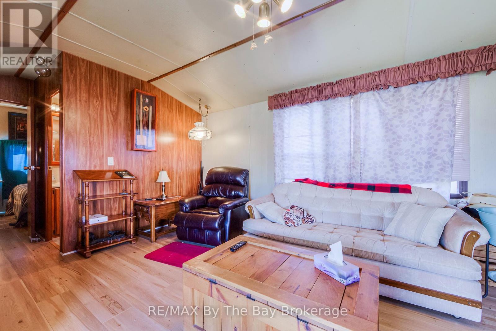 828482 Mulmur Nottawasaga T Line, Mulmur, ON