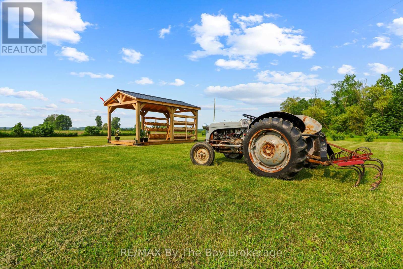 828482 Mulmur Nottawasaga T Line, Mulmur, ON