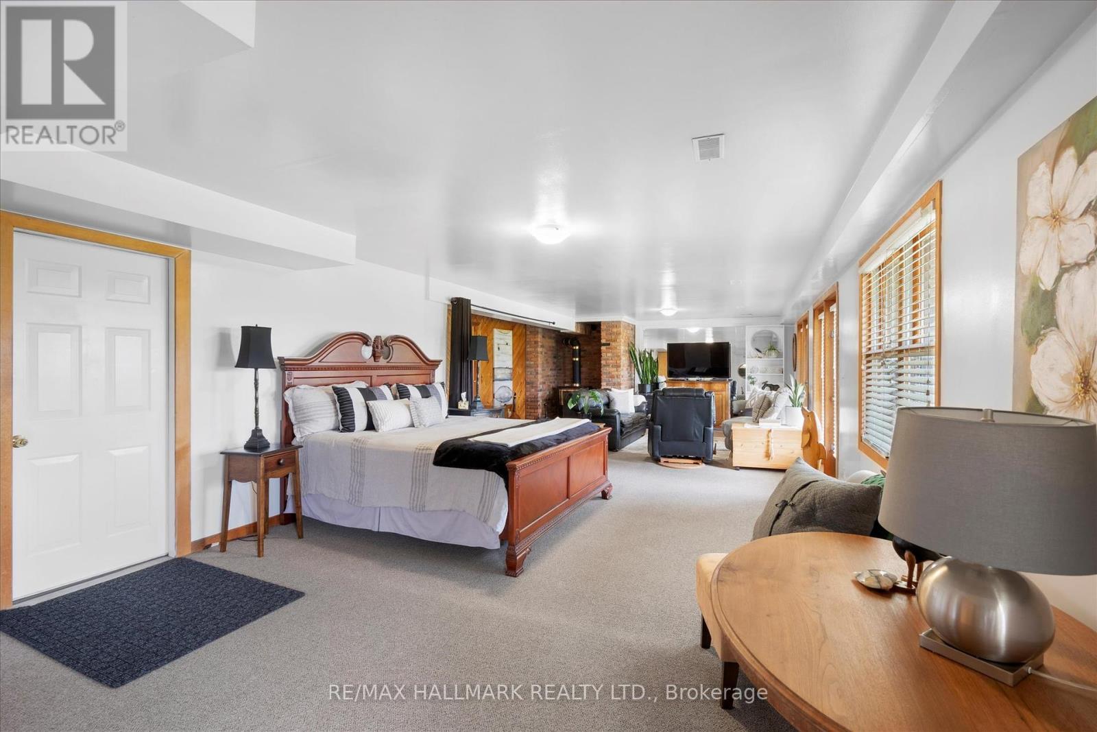 67 Telecom Road, Kawartha Lakes, ON - Indoor Photo Showing Bedroom