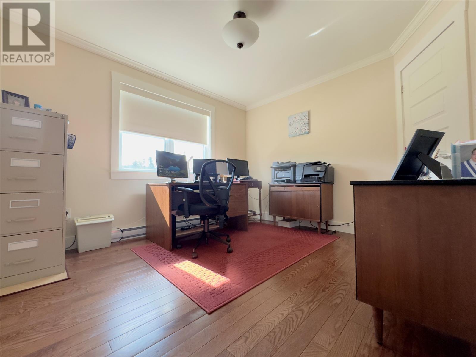 31 Foote Street, Pasadena, NL - Indoor Photo Showing Office