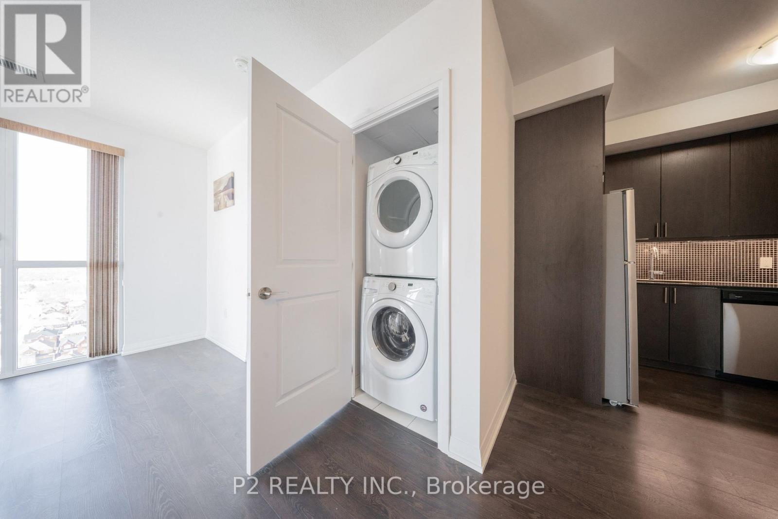 Ph10 - 9560 Markham Road, Markham, ON - Indoor Photo Showing Laundry Room