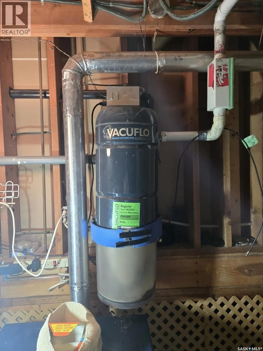 114 Garvin Crescent, Canora, SK - Indoor Photo Showing Basement