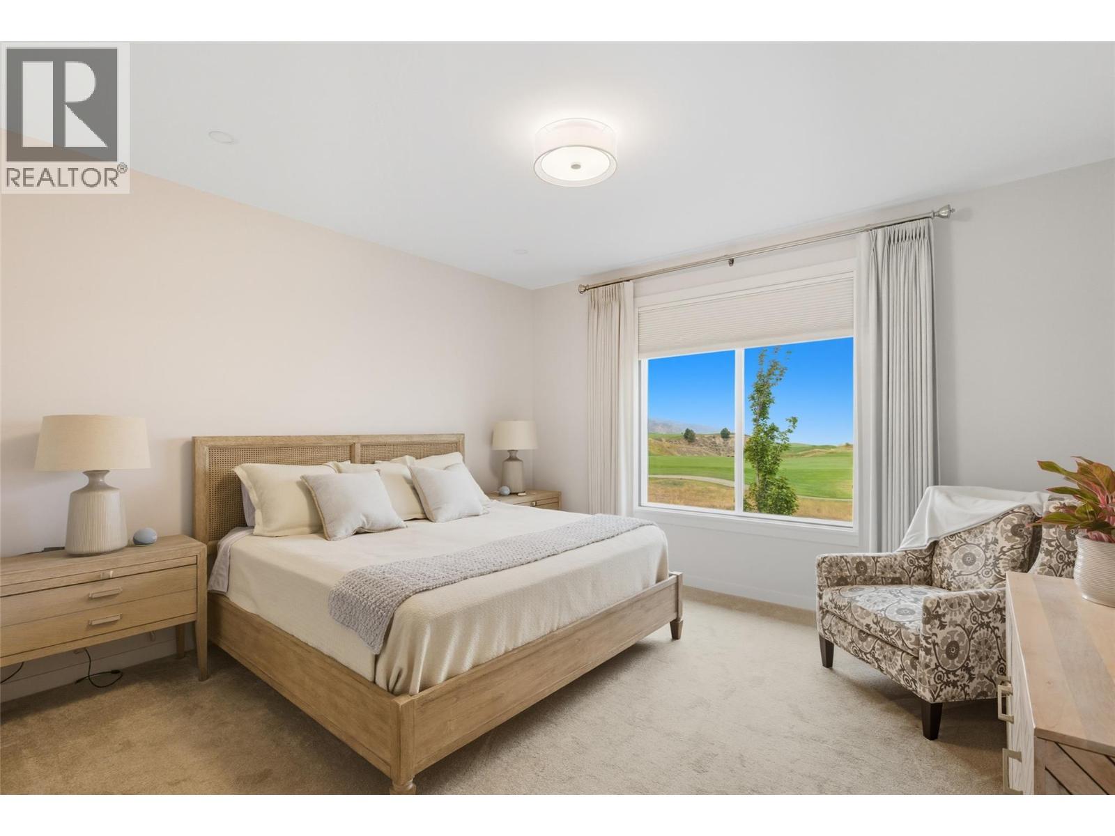 260 Rue Cheval Noir Unit# 17, Kamloops, BC - Indoor Photo Showing Bedroom