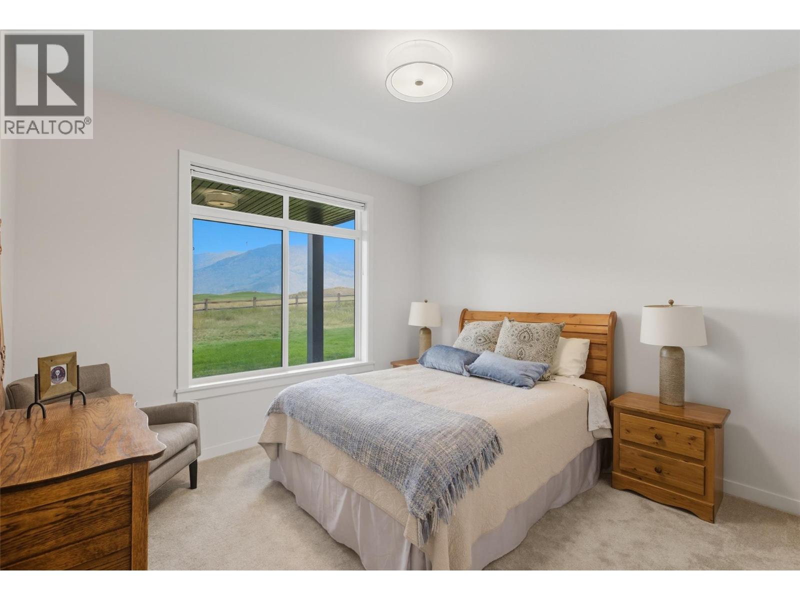 260 Rue Cheval Noir Unit# 17, Kamloops, BC - Indoor Photo Showing Bedroom