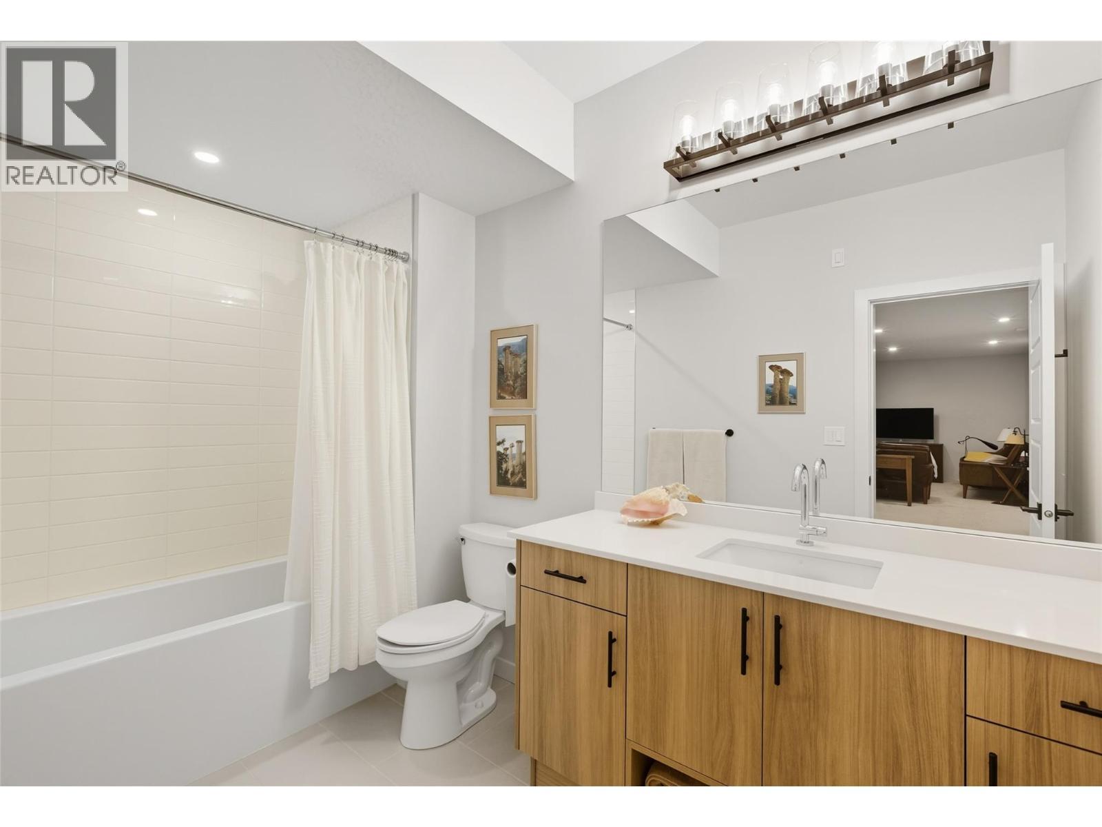260 Rue Cheval Noir Unit# 17, Kamloops, BC - Indoor Photo Showing Bathroom